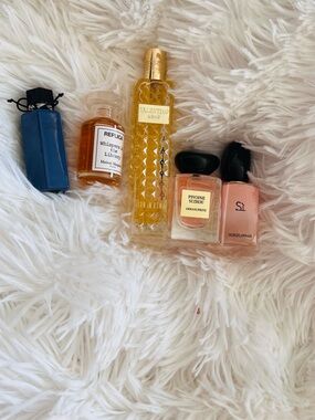 Valentino Uomo Born in Roma Textured Yellow Bottle with Gold Cap